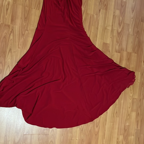 Faviana red dress size 0 - Picture 7 of 12